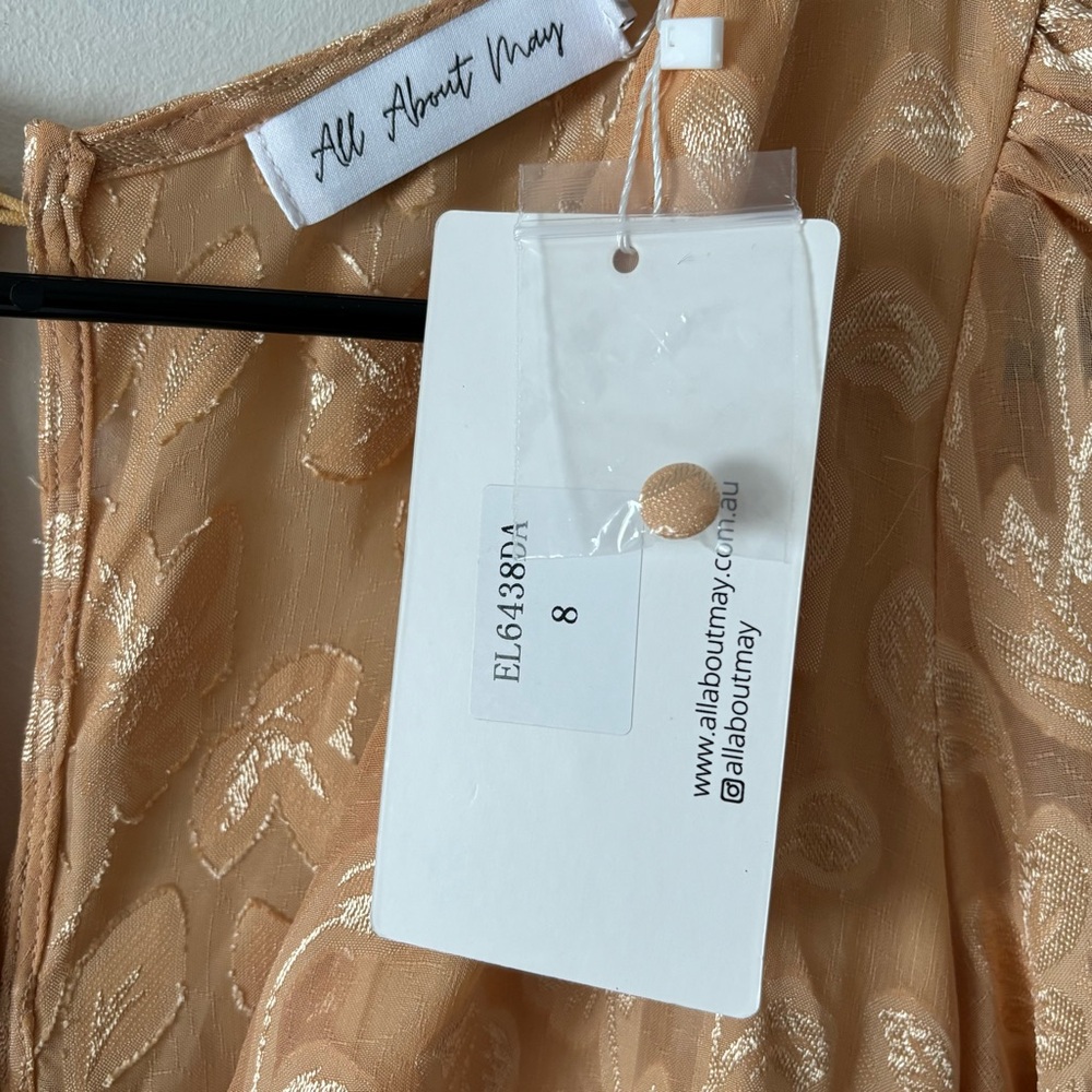 Graduation Dress Gold Floral Mini Dress Size 8 New with Tags - Picture 3 of 11